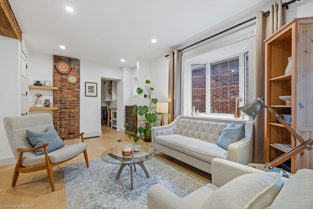 12 E 23rd Street Unit 2, Hamilton, ON L8V 2W6