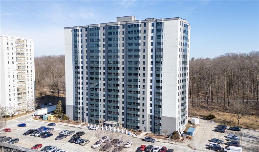 55 Green Valley Drive Unit 811, Kitchener, ON N2P 1Z6