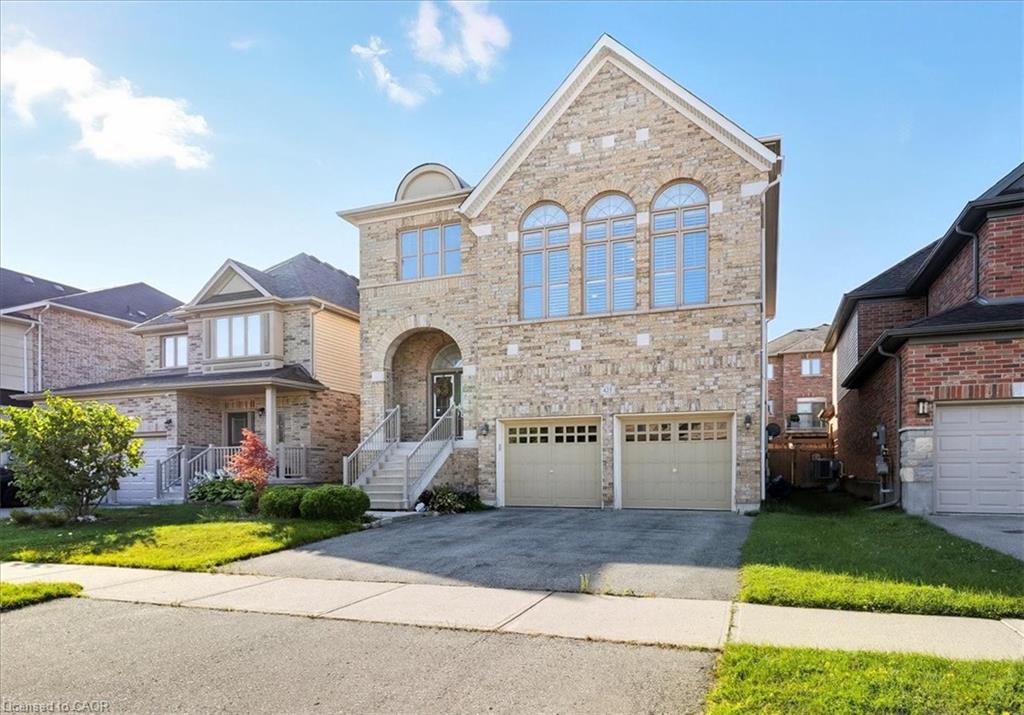 425 Rideau River St, Waterloo, ON N2V 2Y4