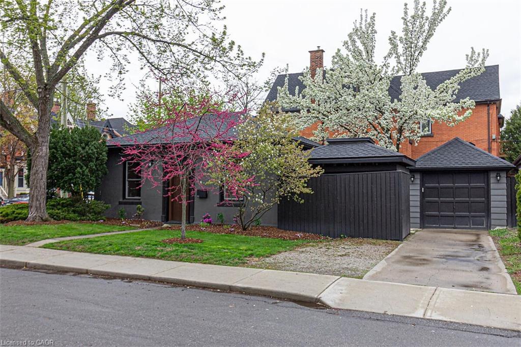 294 Caroline St S, Hamilton, ON L9P 3L9