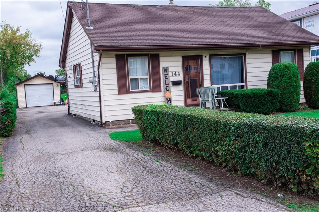 144 Green Rd, Stoney Creek, ON L8G 3X1