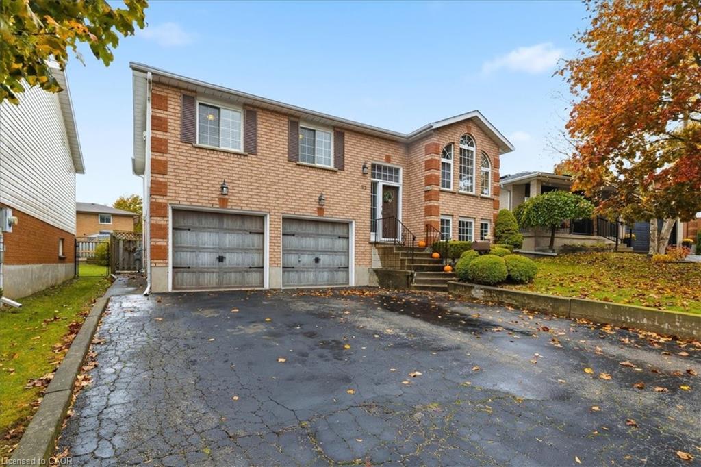83 Hazelwood Cres, Cambridge, ON N1R 8A4