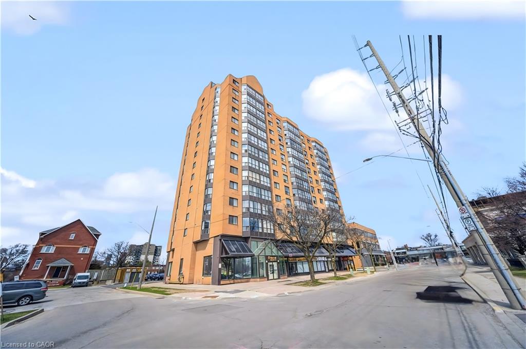 25 Agnes Street Unit 903, Mississauga, ON L5B 3X7