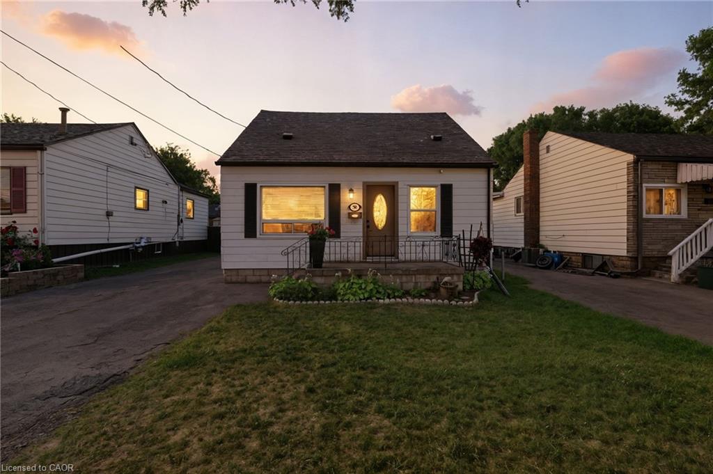 347 Weir St N, Hamilton, ON L8H 5G6