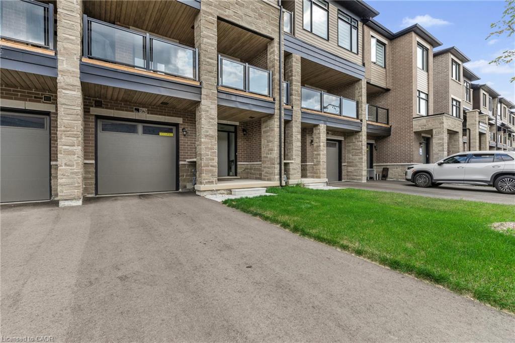 1543 Hilson Hts, Milton, ON L9E 1V5