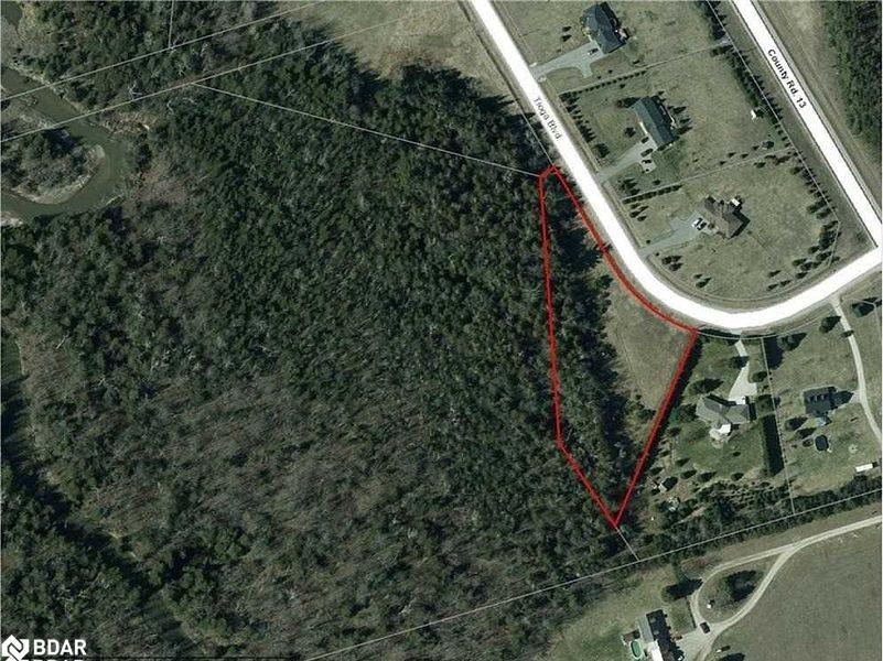 6 Tioga Blvd, Adjala-Tosorontio, ON L0M 1J0