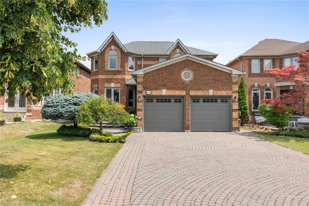 6859 Summer Heights Dr, Mississauga, ON L5N 7E7