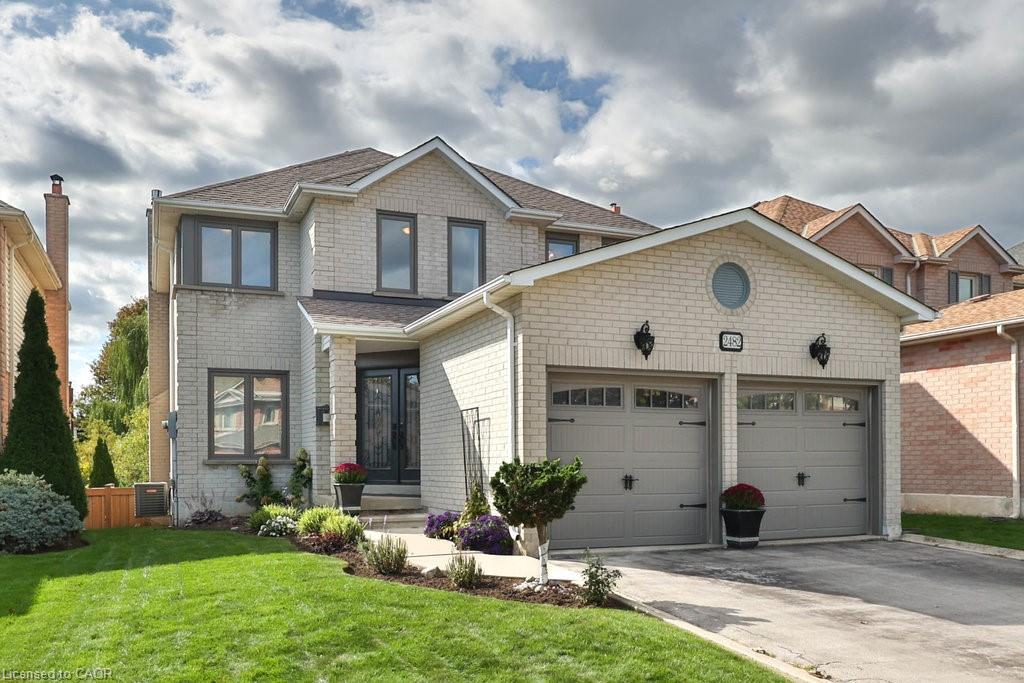 2482 Newport St, Burlington, ON L7M 3X8