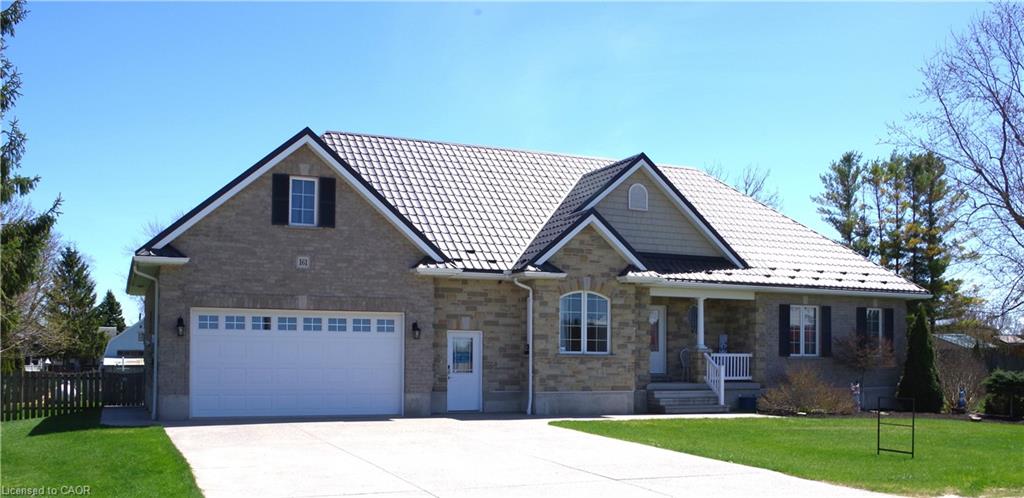 161 Brock St, North Perth, ON N0K 1P0
