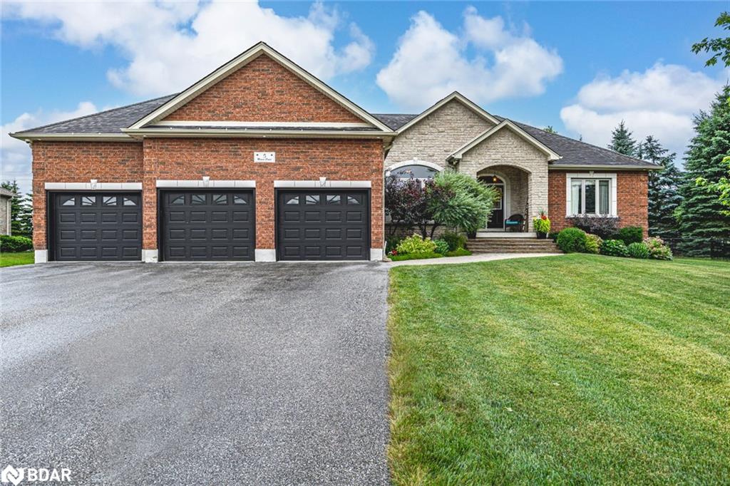 5 Munro Ct, Snow Valley, ON L9X 0H6