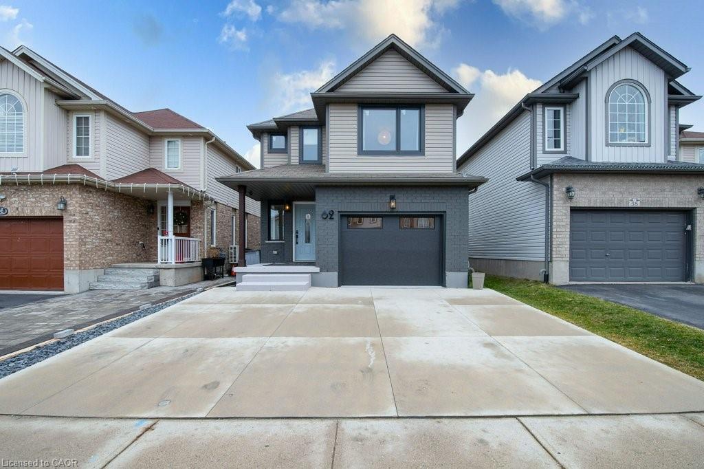 62 Tottenham St, Kitchener, ON N2R 1V2