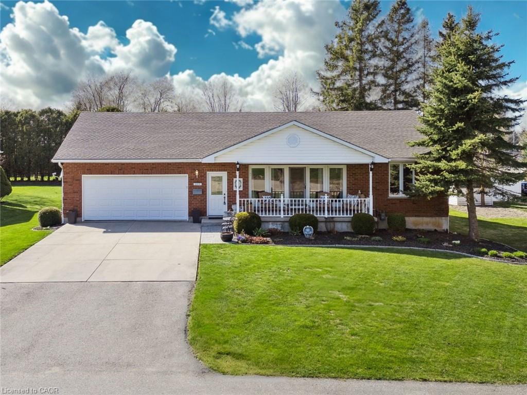 664 Maple St, Huron East, ON N0G 1H0