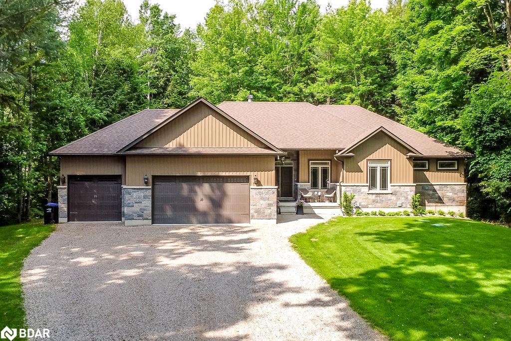22 Marni Ln, Springwater, ON L0L 2K0