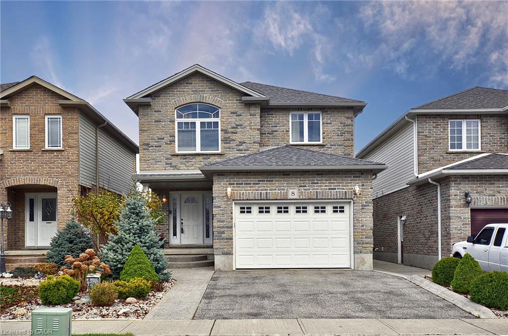 8 Lockwood St, Cambridge, ON N1P 0A5