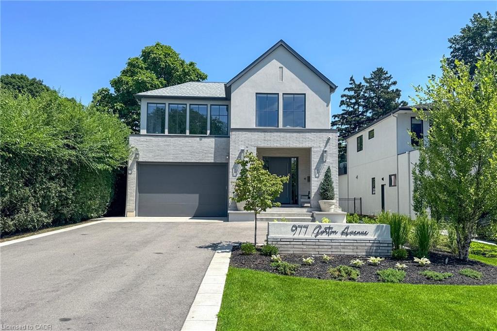 977 Gorton Ave, Burlington, ON L7T 1S6