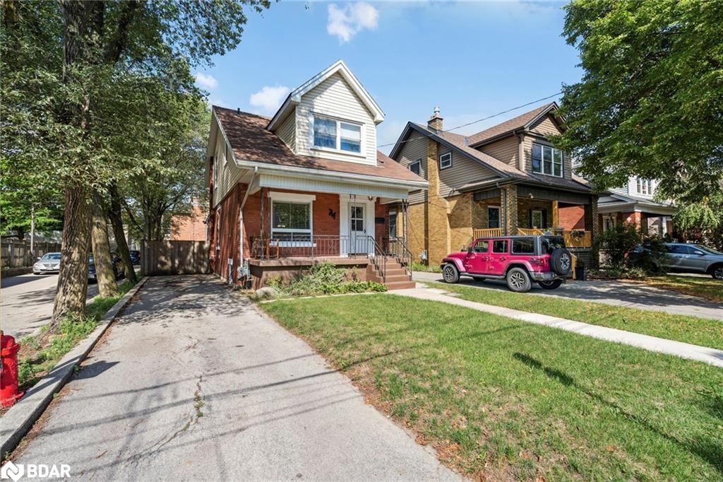 34 Cliff Ave, Hamilton, ON L8V 2R9