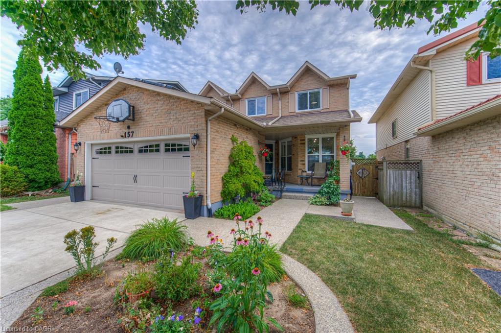 157 Twin Cres, Hamilton, ON L8W 3A7