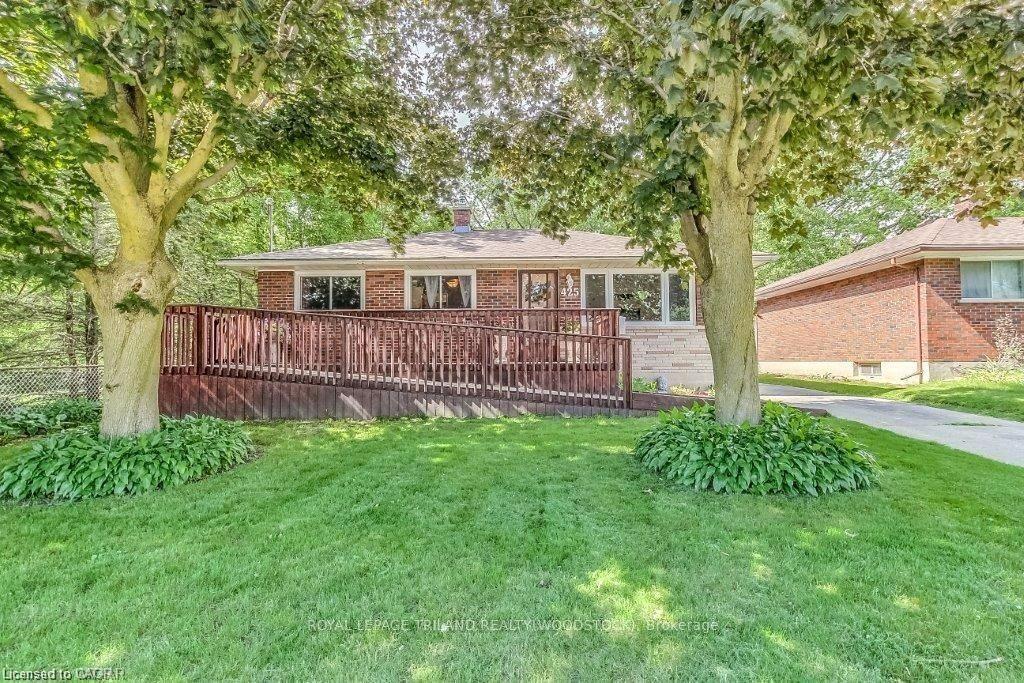 425 Henry St, Woodstock, ON N4S 1X2