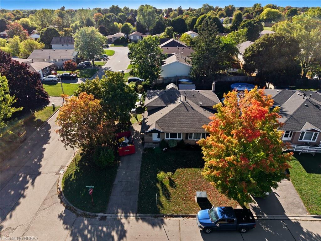45 Maple Cres, Brant, ON N3L 3R3