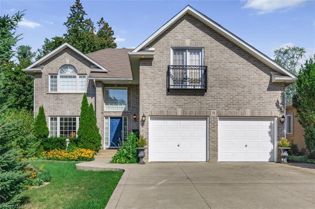 51 Orchard Dr, Hamilton, ON L9G 1Z6