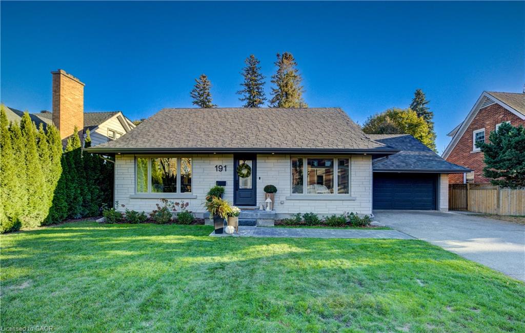 191 John St W, Waterloo, ON N2L 1C6