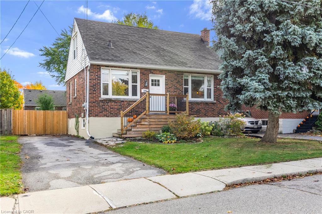 191 E 11th St, Hamilton, ON L8A 3T5