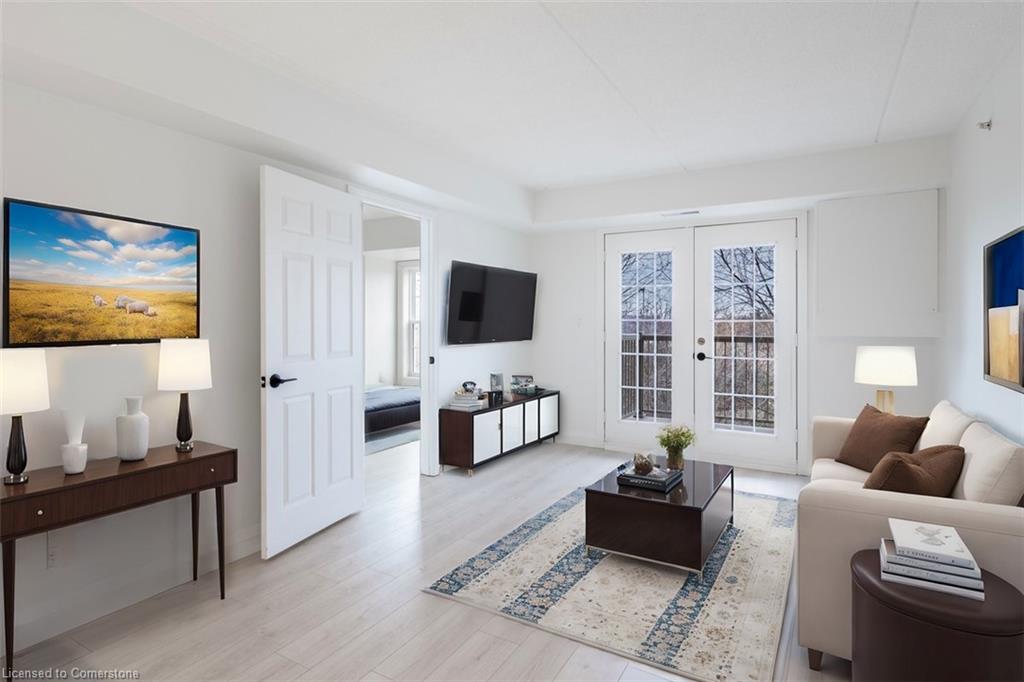 1470 Bishops Gate Unit 309, Oakville, ON L6M 4N2