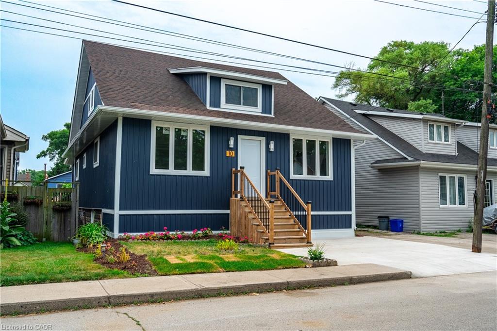 10 Comet Ave, Hamilton, ON L8H 7E5