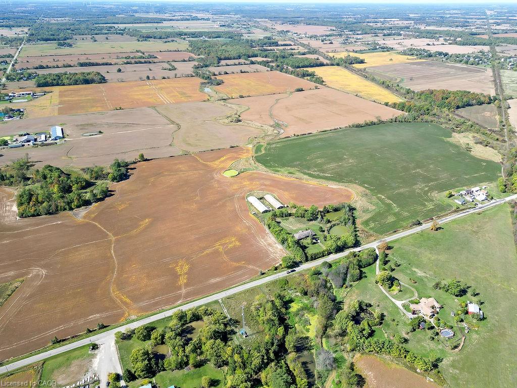 585 Junction Rd, Canfield, ON N0A 1C0