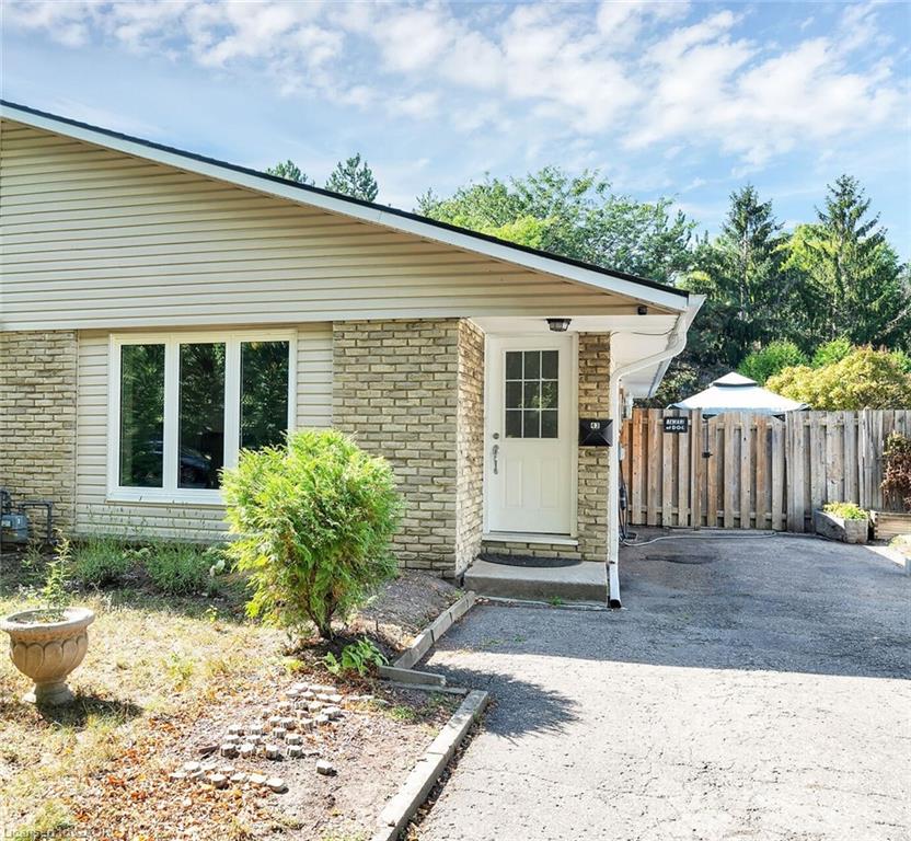 43 Elma St, St. Catharines, ON L2N 6Z2
