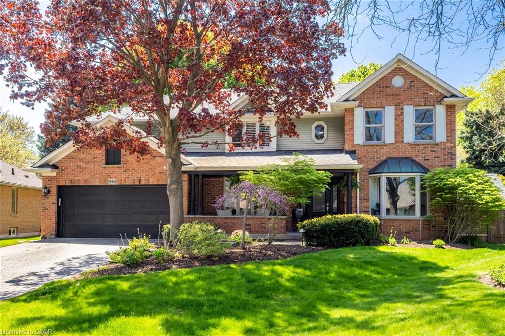 954 Wintergreen Pl, Burlington, ON L7T 4K4