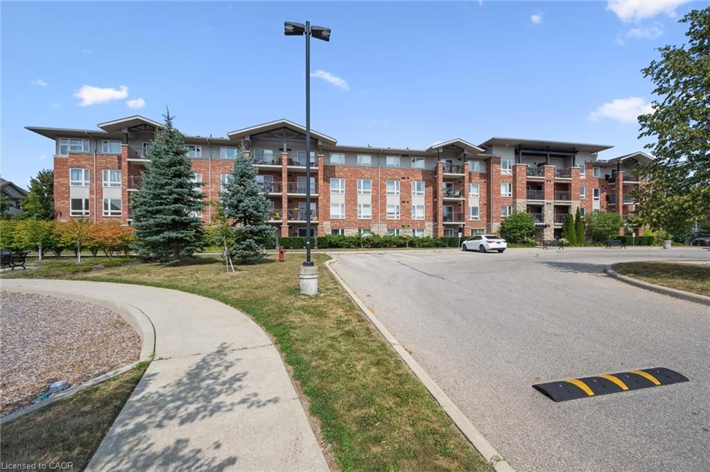 60 Lynnmore Street Unit 313, Guelph, ON N1L 0J8