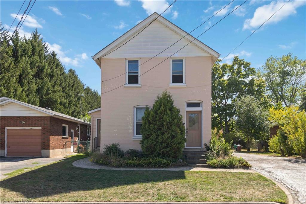 50 Graham Ave, Brantford, ON N3T 1C5