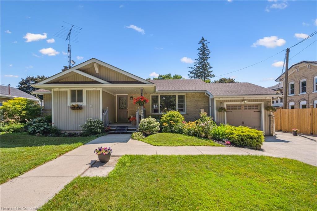 366 Peel St, Wellington North, ON N0G 2L3
