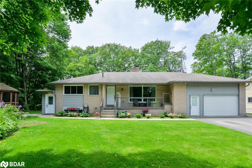 105 Wellington St, Gravenhurst, ON P1P 1B2