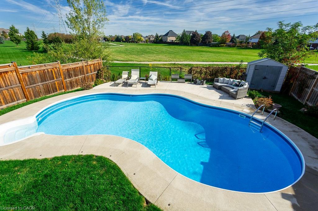 2913 Darien Rd, Burlington, ON L7M 4K2