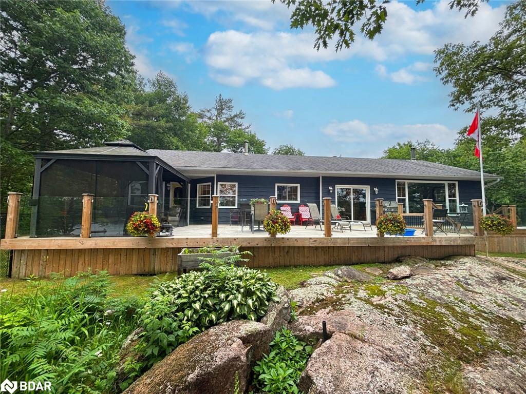 1008 Cove Rd, Gravenhurst, ON P0E 1G0