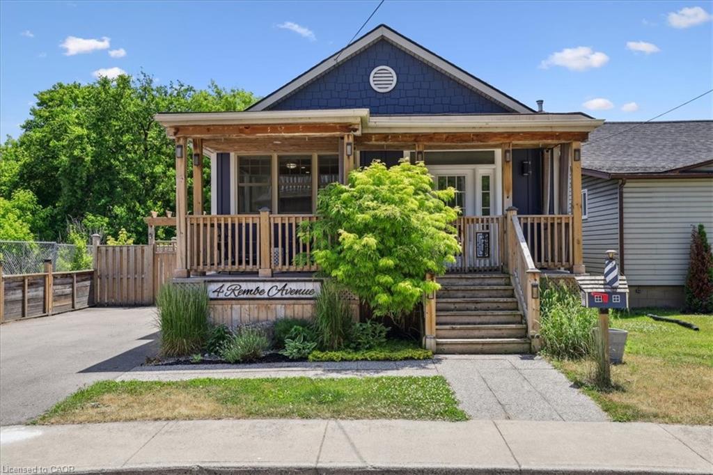 4 Rembe Ave, Hamilton, ON L8H 7G6
