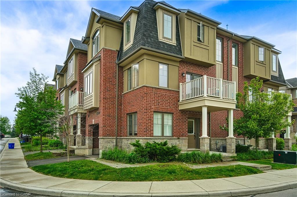 37 Marr Ln, Hamilton, ON L9K 0K1