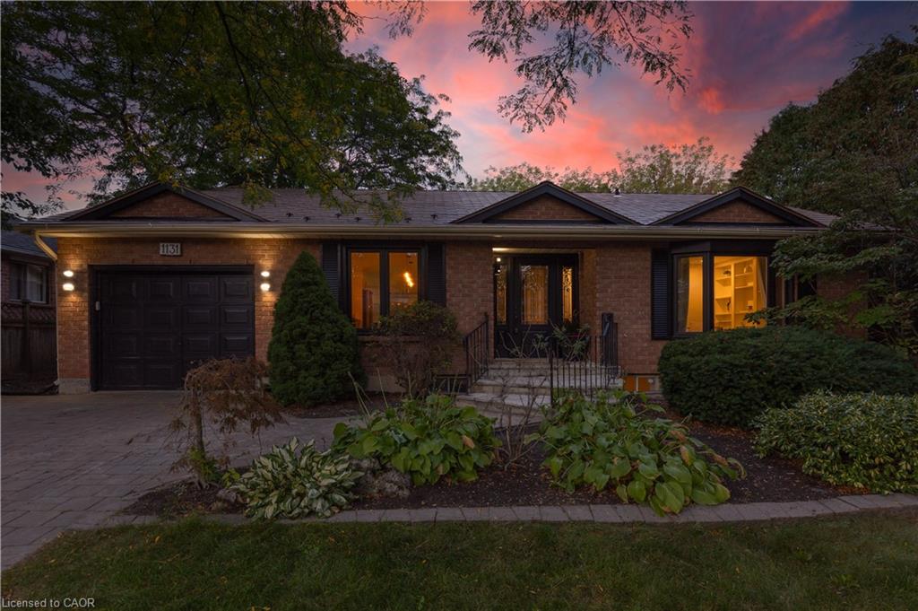 1131 Carol St, Burlington, ON L7S 1Z9