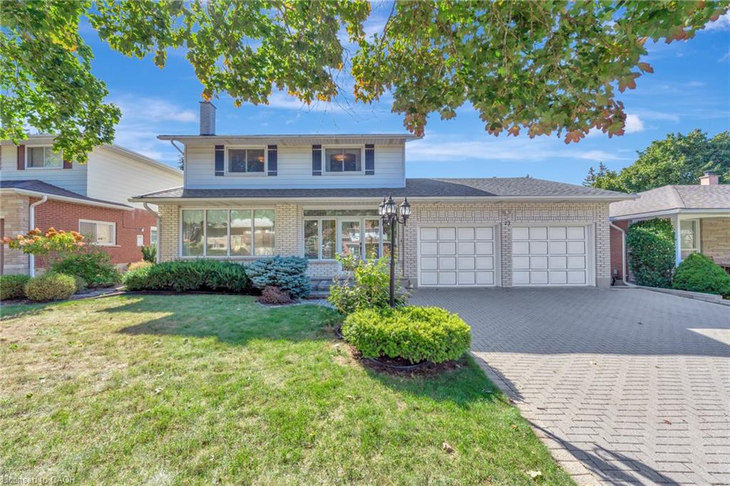 73 Champlain Cres, Kitchener, ON N2B 2Y7