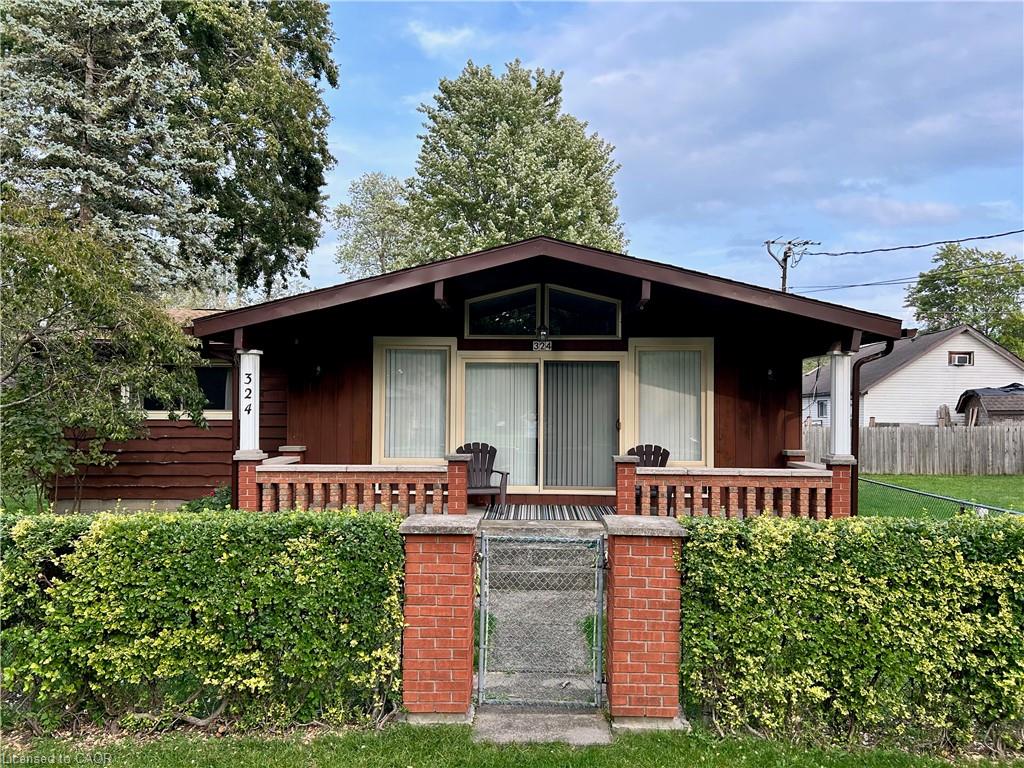 324 Oakwood Ave, Fort Erie, ON L0S 1B0