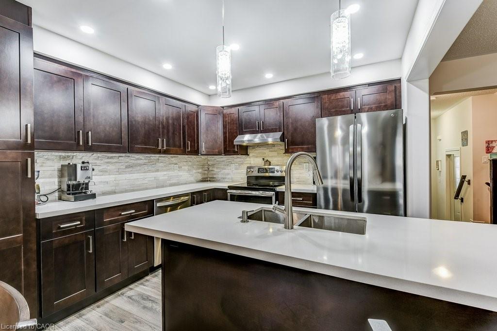 35 Dredge Ct, Milton, ON L9T 8T1