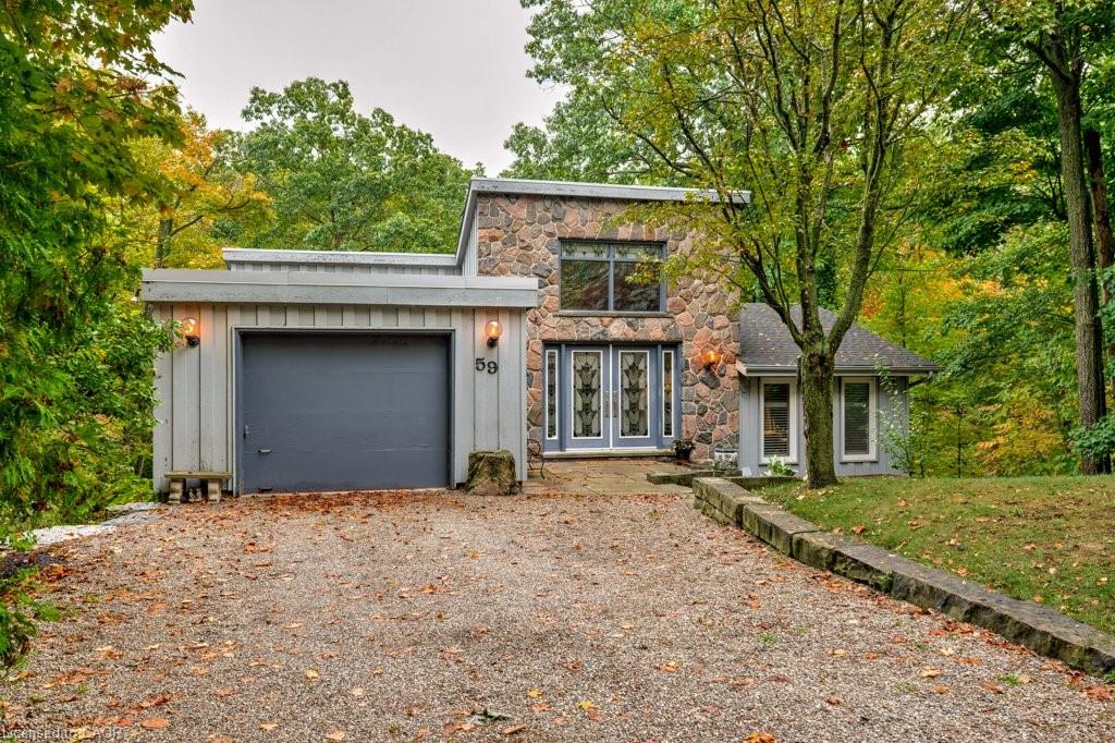 59 Park Rd S, Grimsby, ON L3M 4E7