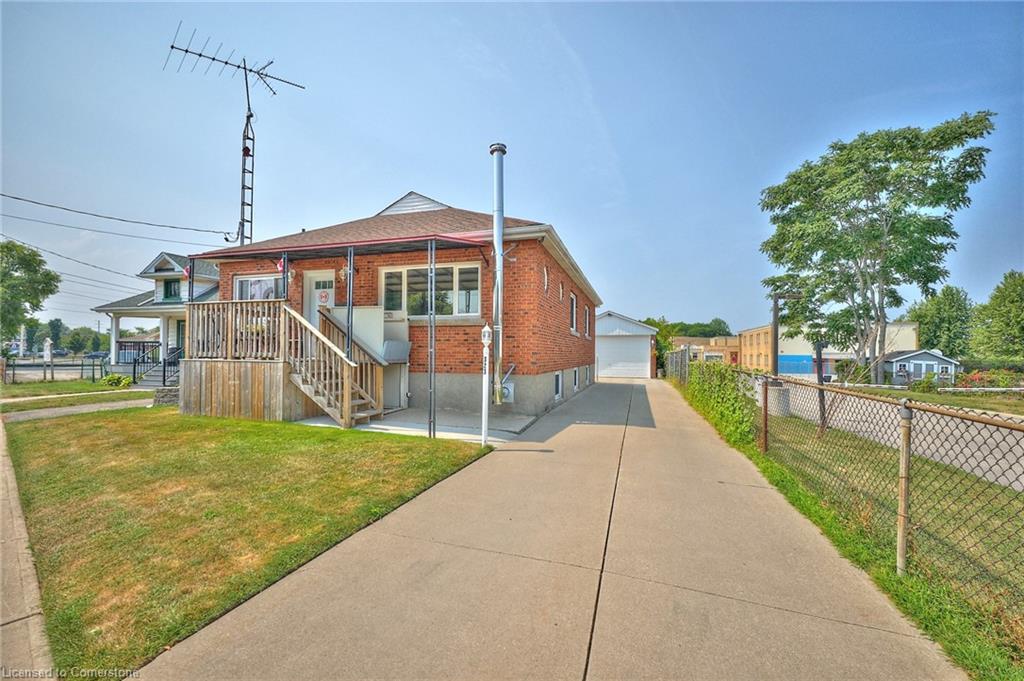 323 Niagara St, St. Catharines, ON L2M 4V9