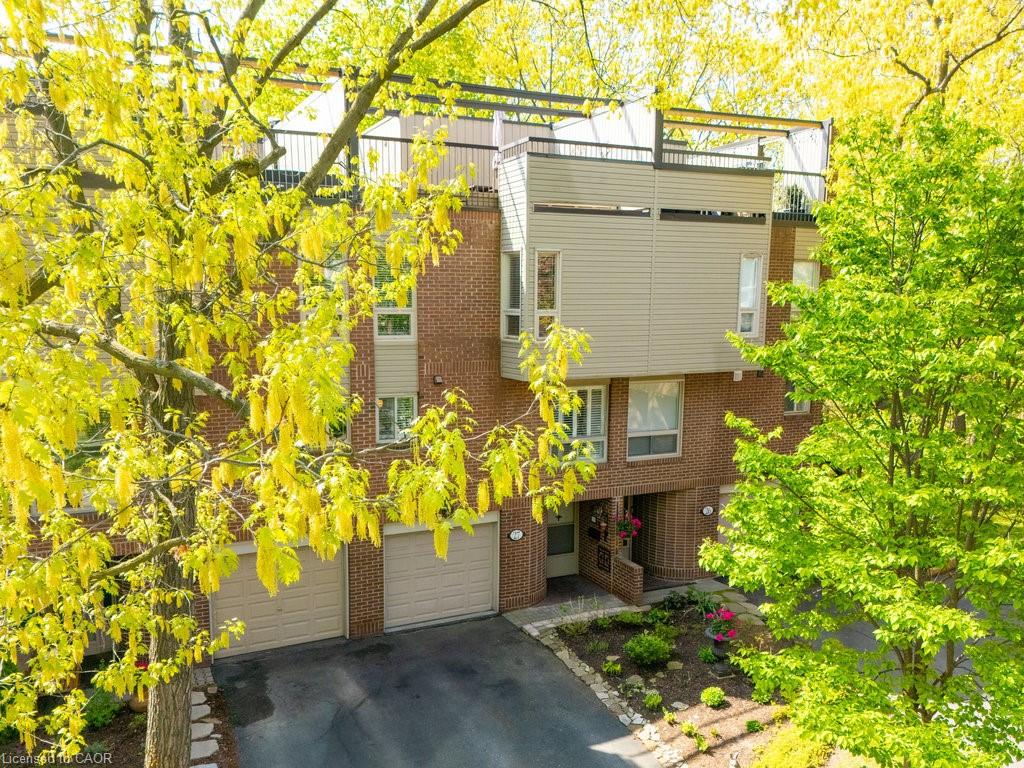 1250 Marlborough Court Unit 27, Oakville, ON L6H 2W7