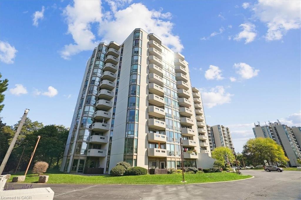 5090 Pinedale Avenue Unit 208, Burlington, ON L7L 3V8