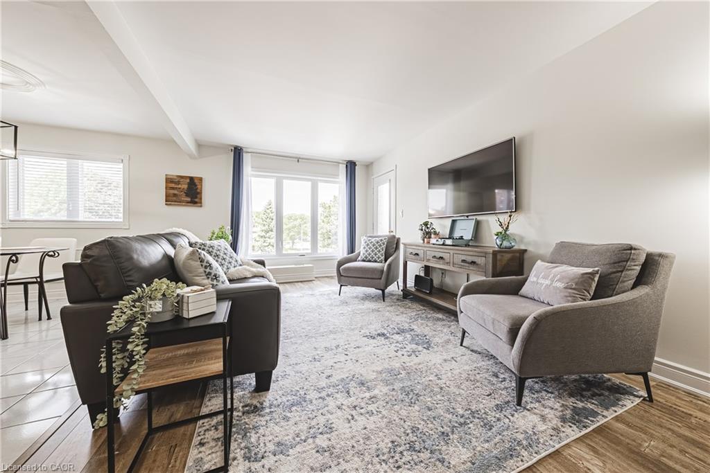 3050 Pinemeadow Drive Unit 30, Burlington, ON L7M 3X5