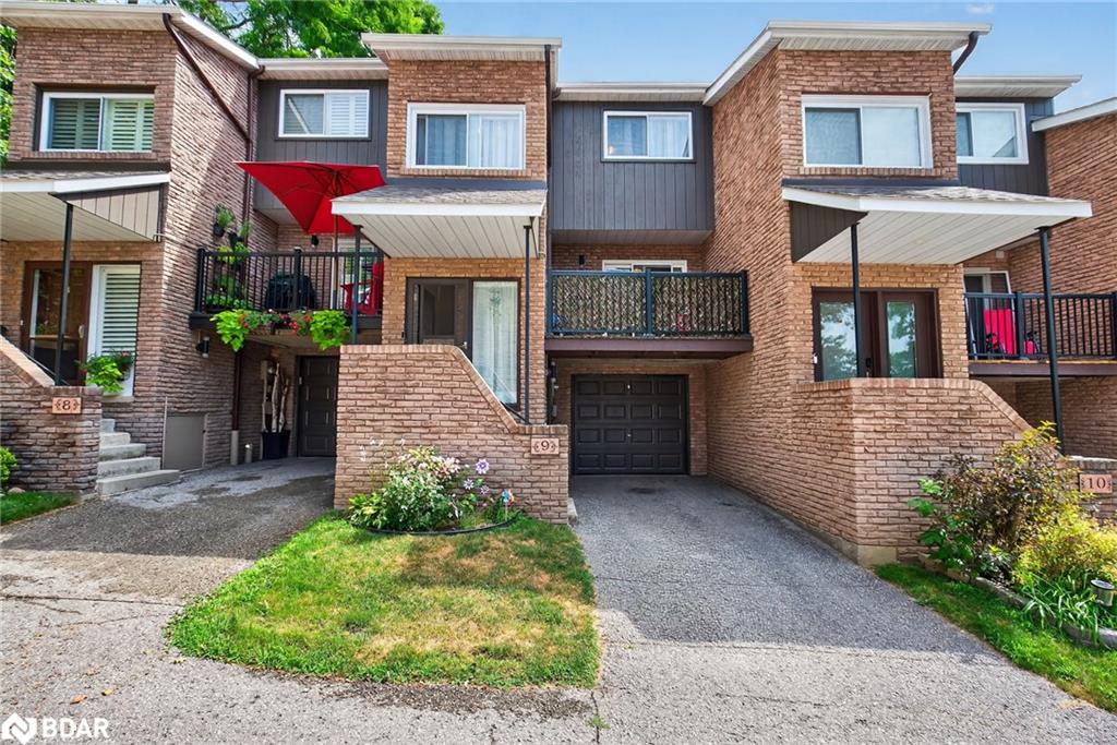 17 St Vincent Street Unit 9, Barrie, ON L4M 3Y3