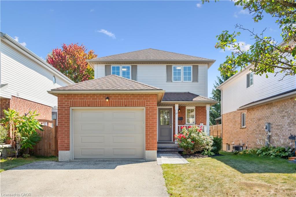 332 Carriage House Ct, Waterloo, ON N2K 3W8